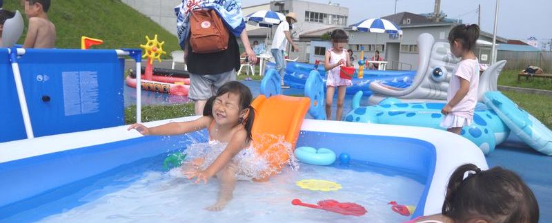 夏休みは函館競輪場プールで遊ぼう